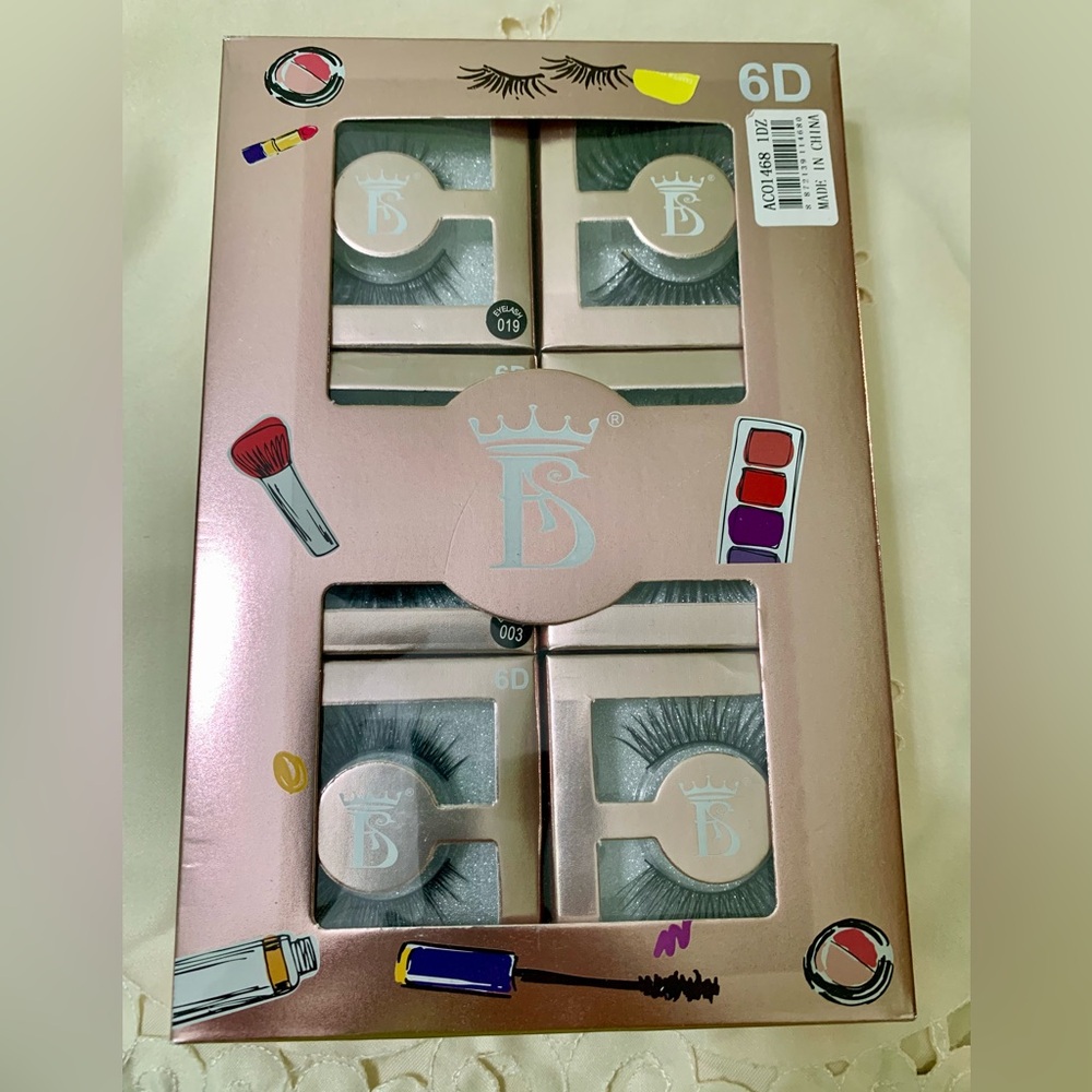False Eyelash Set with Decorative Box
